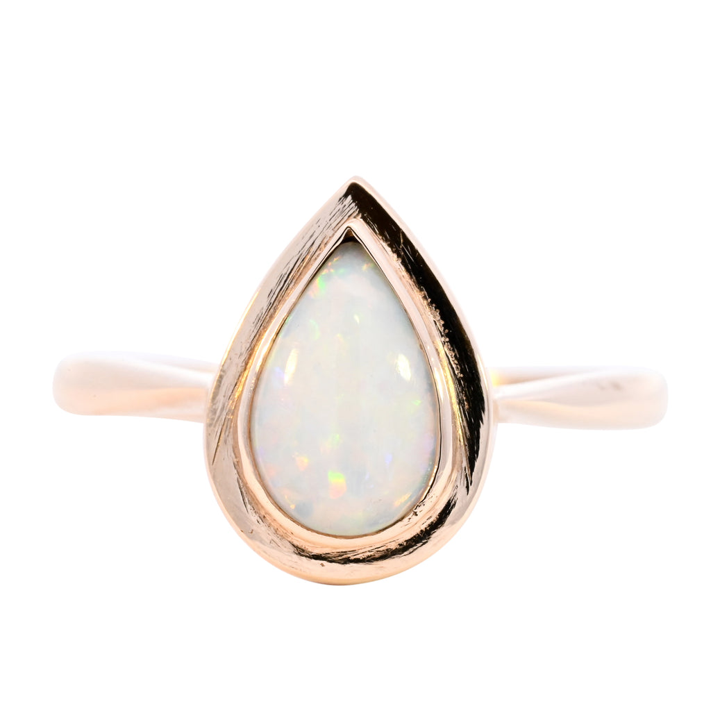 9ct Yellow Gold Opal Ring (SH24-063)
