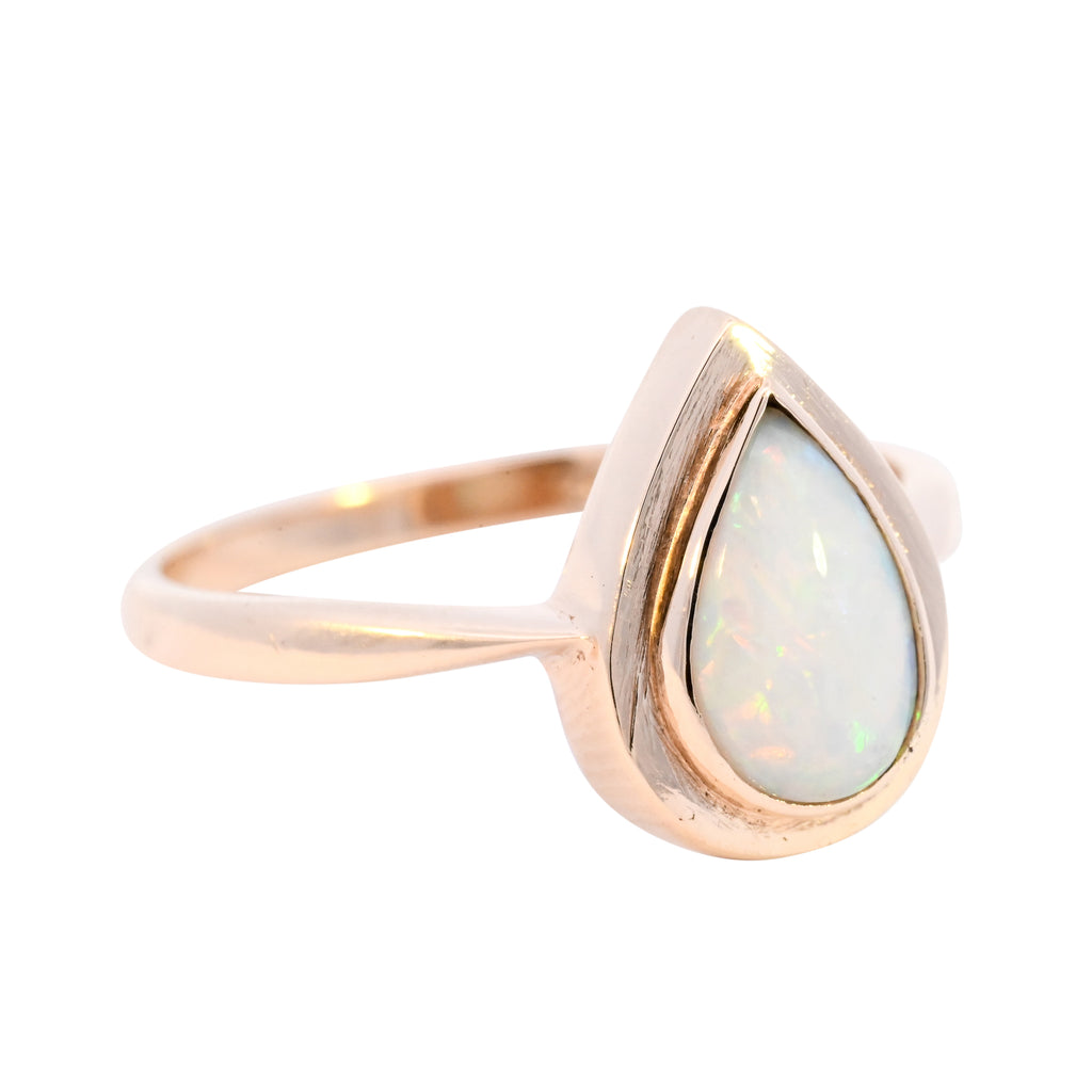 9ct Yellow Gold Opal Ring (SH24-063)