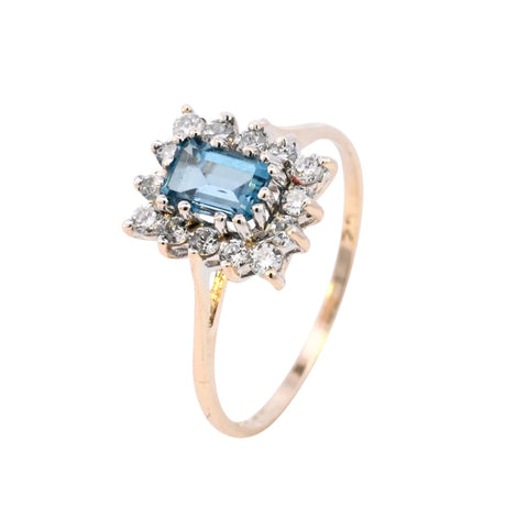 9ct Yellow Gold Blue Topaz & Cubic Zirconia Ring