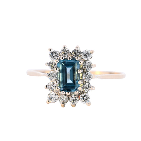 9ct Yellow Gold Blue Topaz & Cubic Zirconia Ring