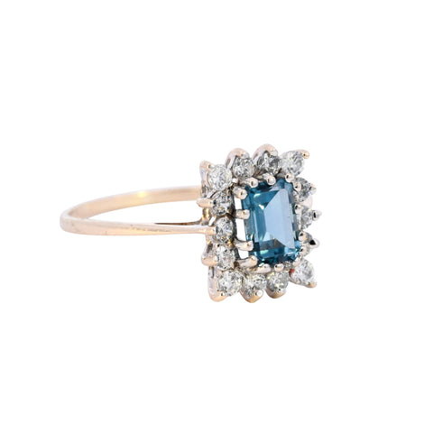 9ct Yellow Gold Blue Topaz & Cubic Zirconia Ring