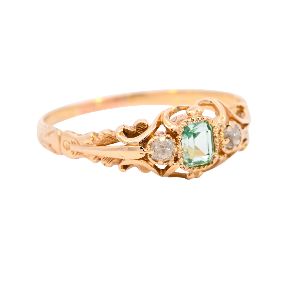 Antique Gold Emerald & Diamond Ring