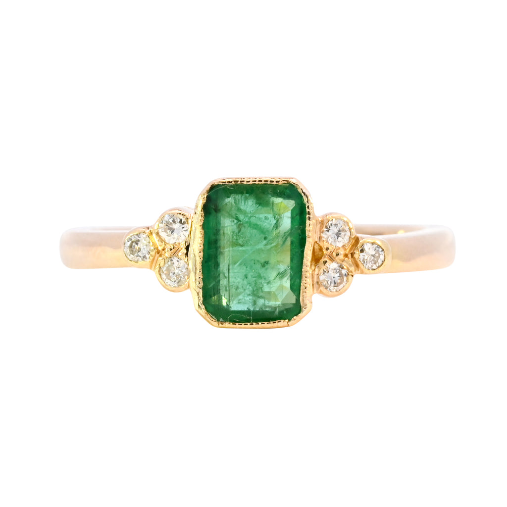 18ct Yellow Gold Emerald & Diamond Ring