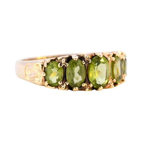 9ct Yellow Gold Peridot Ring