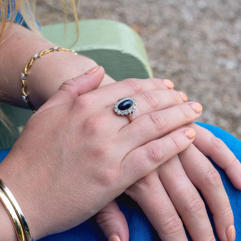 Antique 18ct Gold Sapphire & Diamond Ring