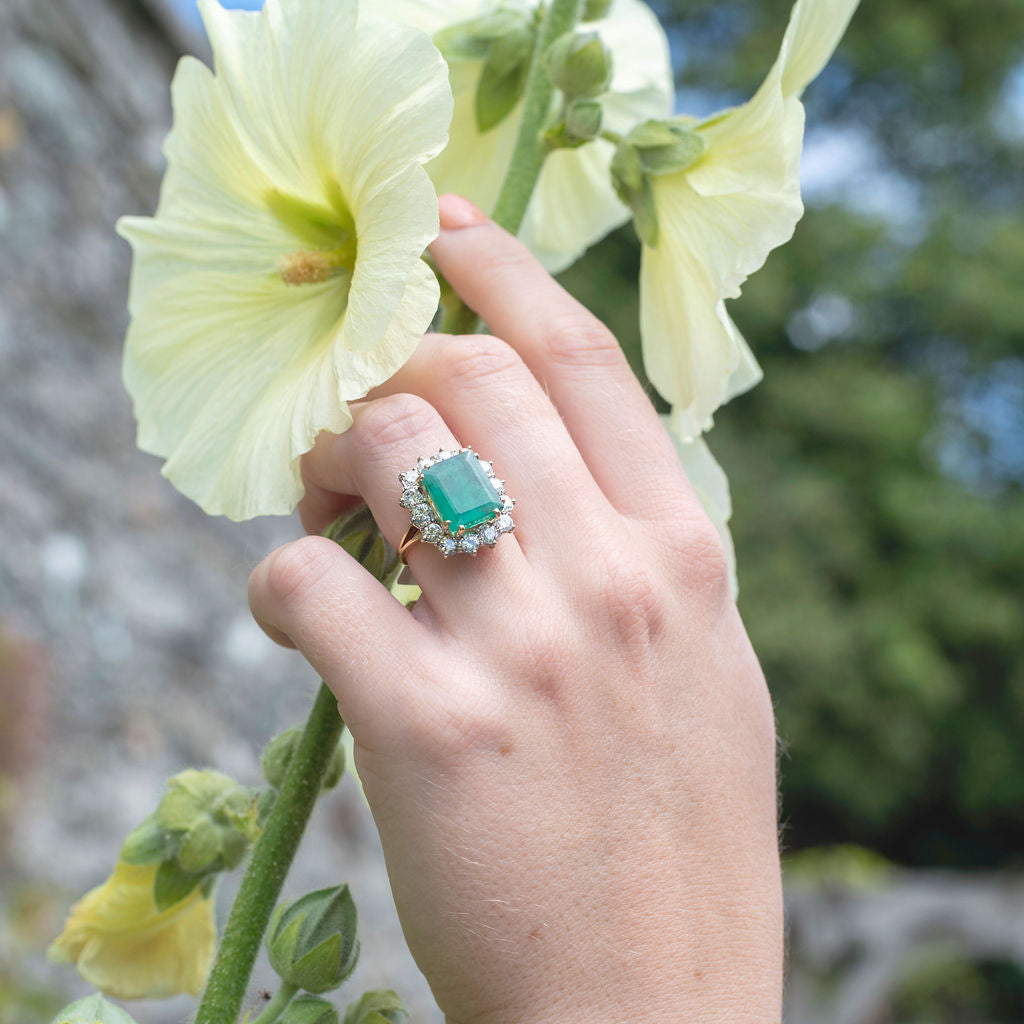 18ct Yellow Gold 5.77ct Emerald & Diamond Ring