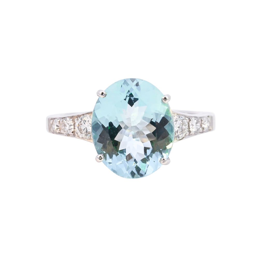 18ct White Gold 3.89 Aquamarine & Diamond Ring