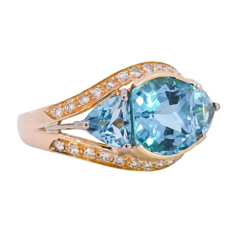 750 Gold Blue Topaz & Diamond Ring