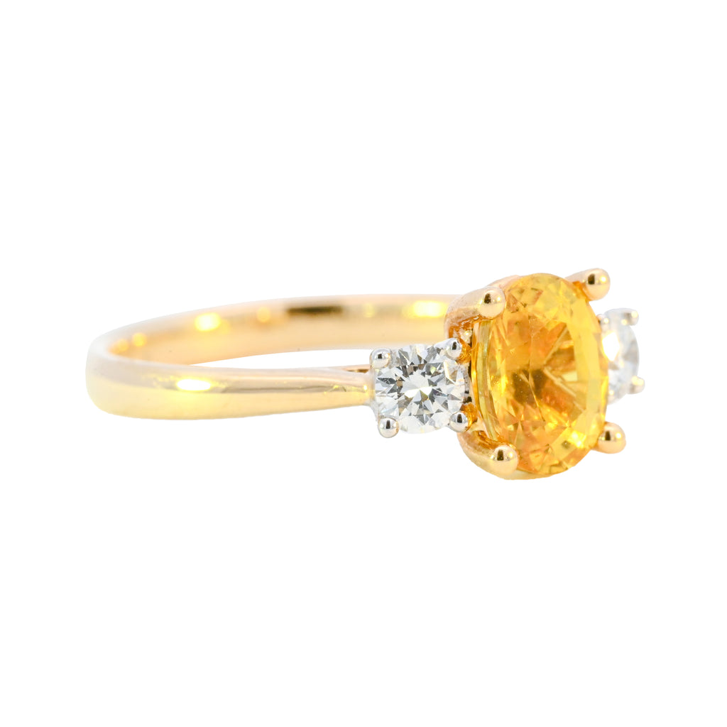 18ct Yellow Gold 1.90ct Sapphire & Diamond Ring